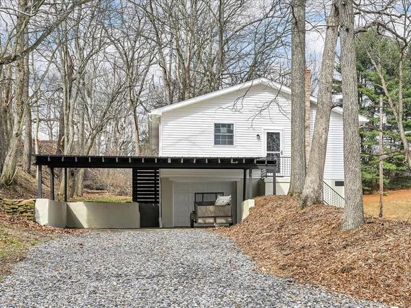 1024 PINE STREET, POTTSVILLE, PA 17901