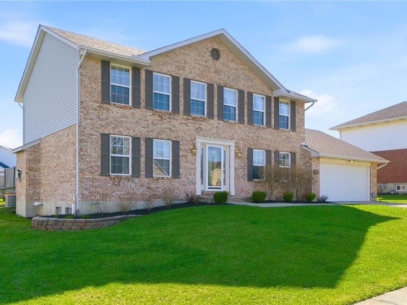 5568 Echo Springs Drive, Fairfield Township, OH 45011 Photo 2