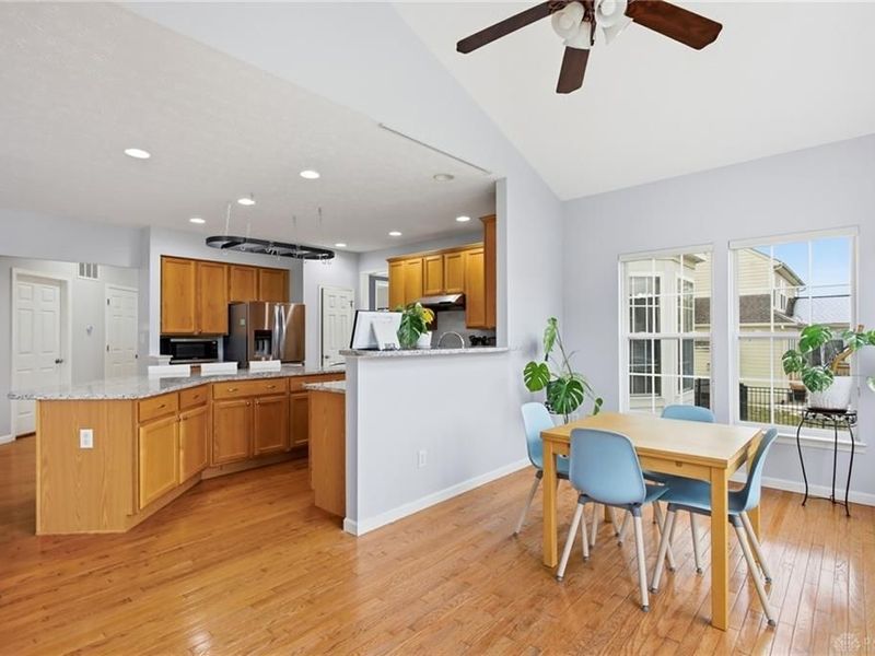 2518 Muirfield Drive, Beavercreek, OH 45431 Photo 21