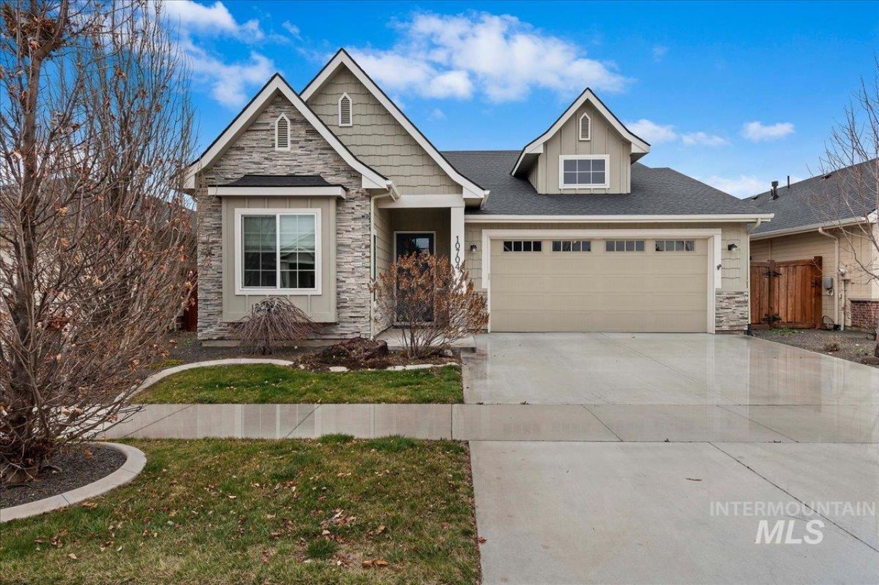 10704 W Evelia St, Boise, ID 83709 Main Photo