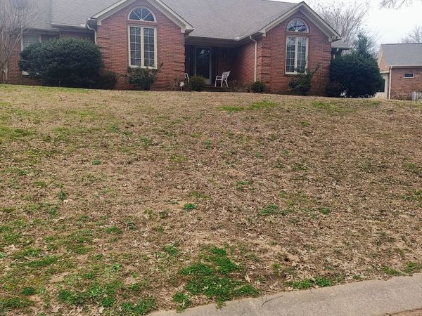 12 Brookstone Pl , Jackson, TN 38305