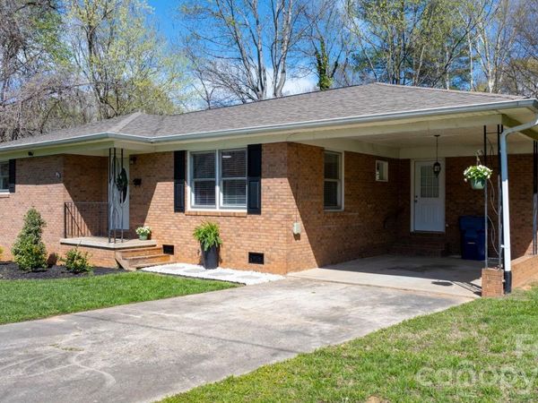 307 W Park Drive , Stanley, NC 28164