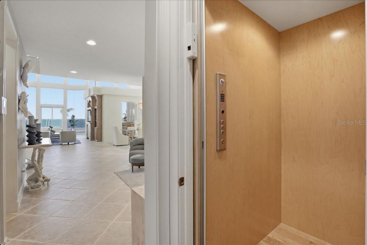 3636 Fair Oaks Place, Longboat Key, FL 34228 Photo