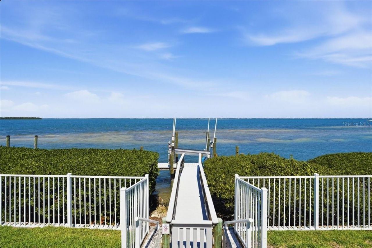 3636 Fair Oaks Place, Longboat Key, FL 34228 Photo