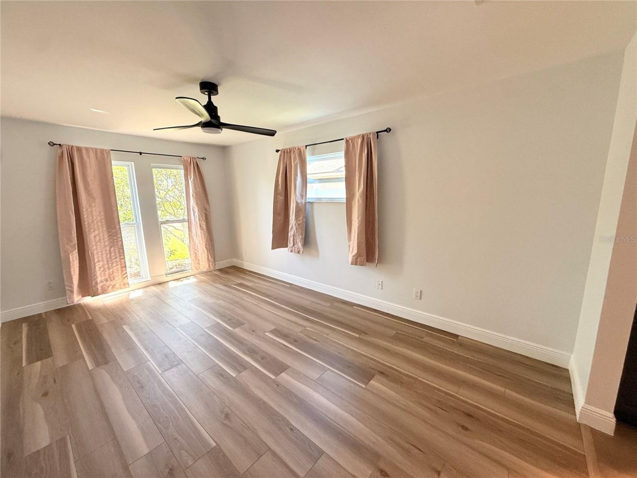 8335 Somerset Drive , Largo, FL 33773 Photo