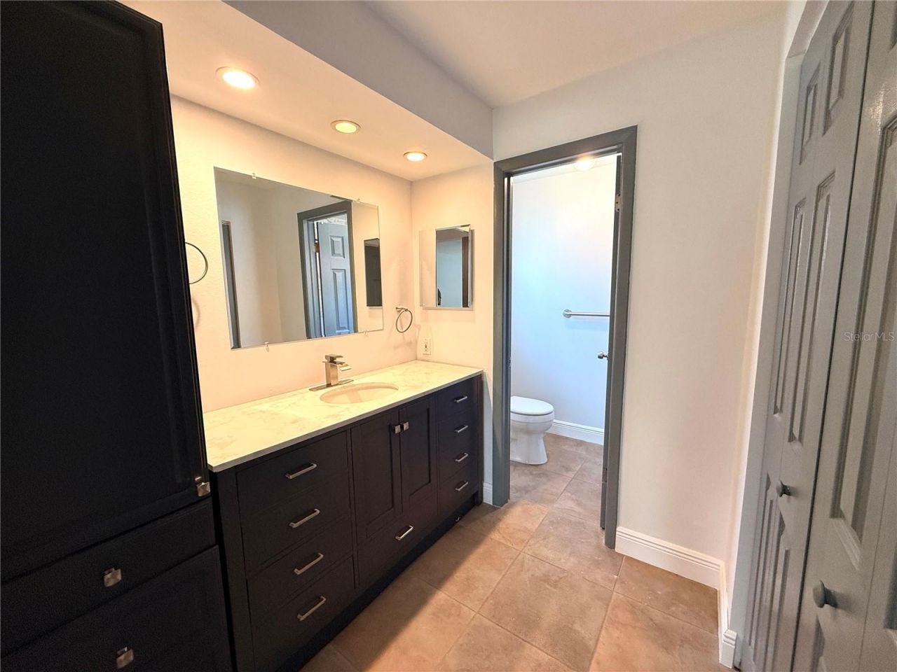 8335 Somerset Drive , Largo, FL 33773 Photo