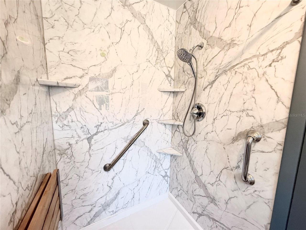 8335 Somerset Drive , Largo, FL 33773 Photo