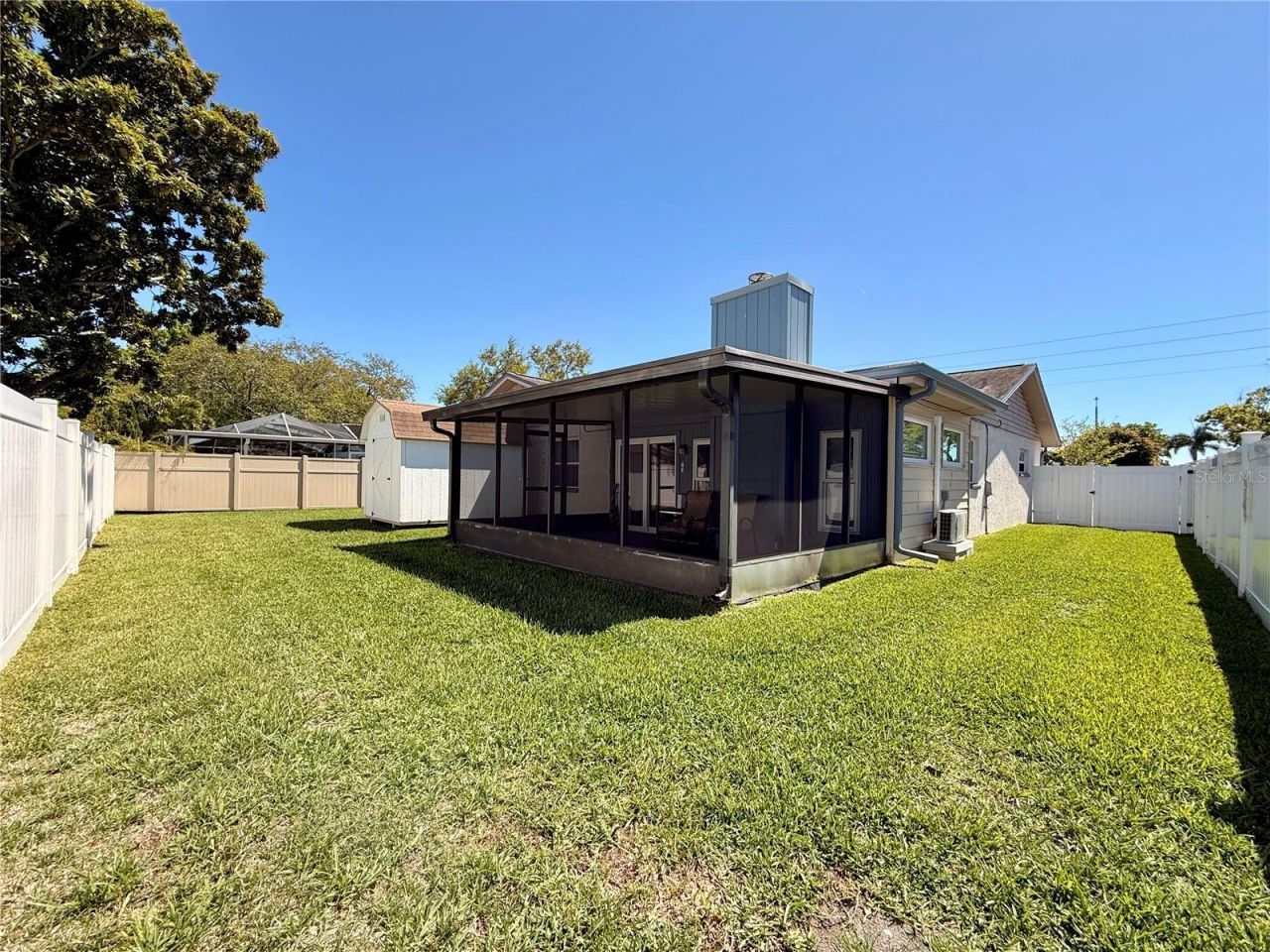 8335 Somerset Drive , Largo, FL 33773 Photo