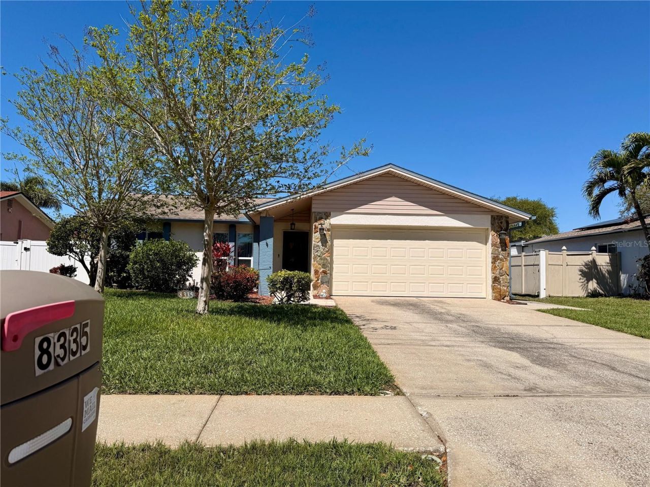 8335 Somerset Drive , Largo, FL 33773 Photo