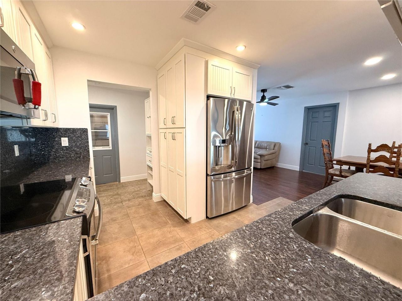 8335 Somerset Drive , Largo, FL 33773 Photo