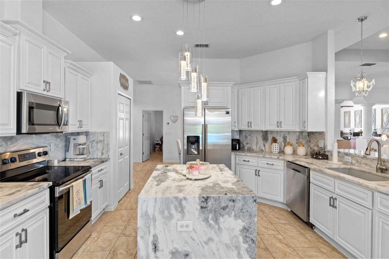 4061 Misty View Drive, Spring Hill, FL 34609 Photo