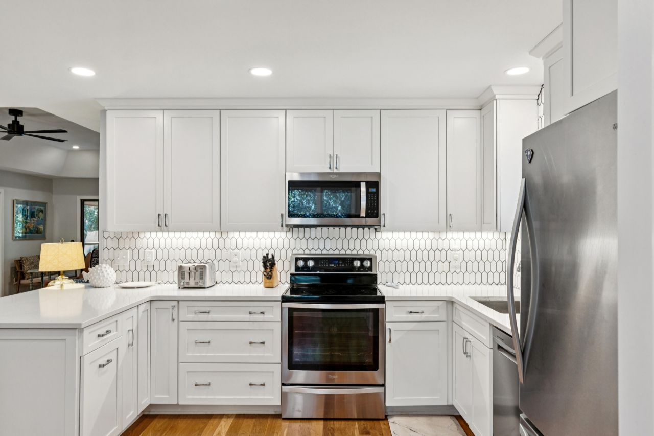 4127 Bulrush Lane Photo 5