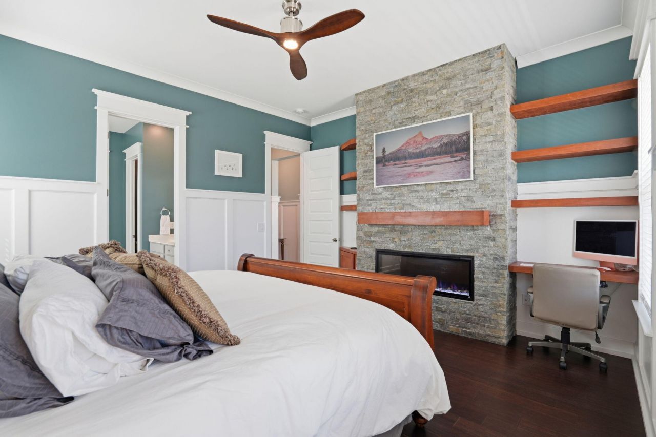 411 N Commodore Way Photo 20