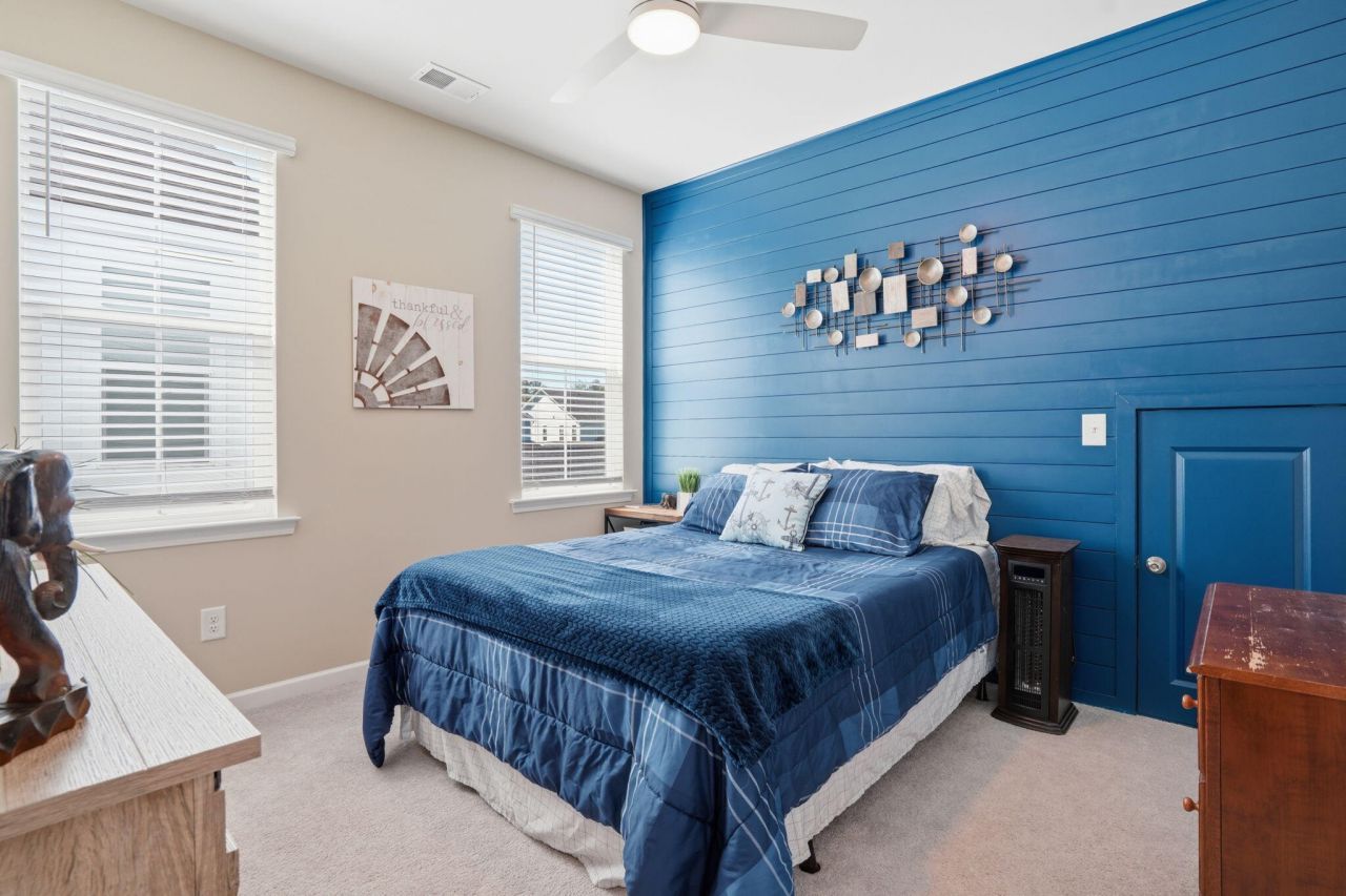 411 N Commodore Way Photo 30