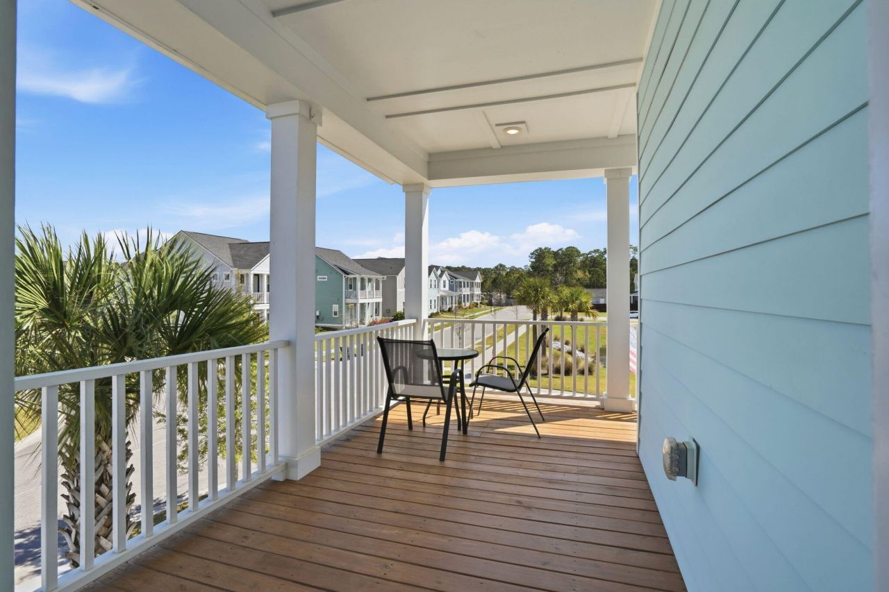 411 N Commodore Way Photo 40