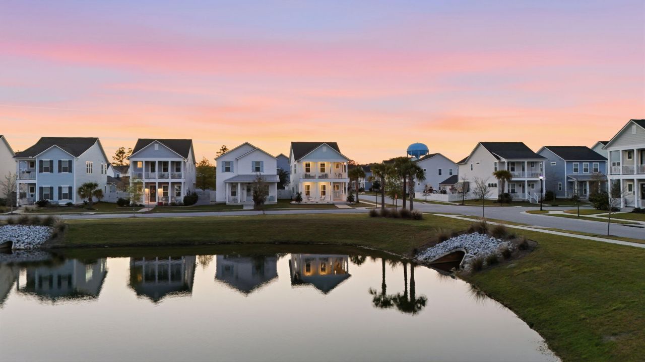 411 N Commodore Way Photo 57