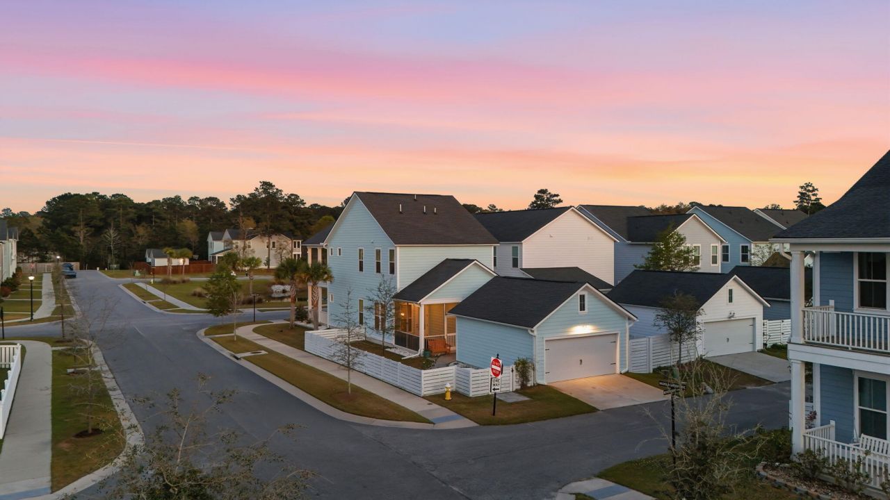 411 N Commodore Way Photo 61