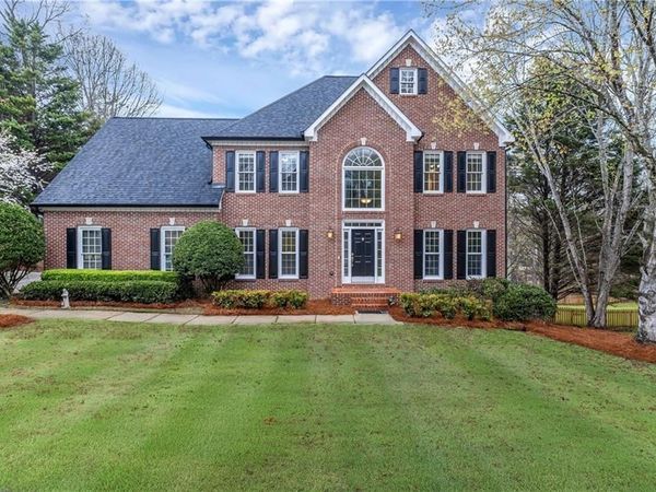 100 Penwick Drive, Roswell, GA 30075