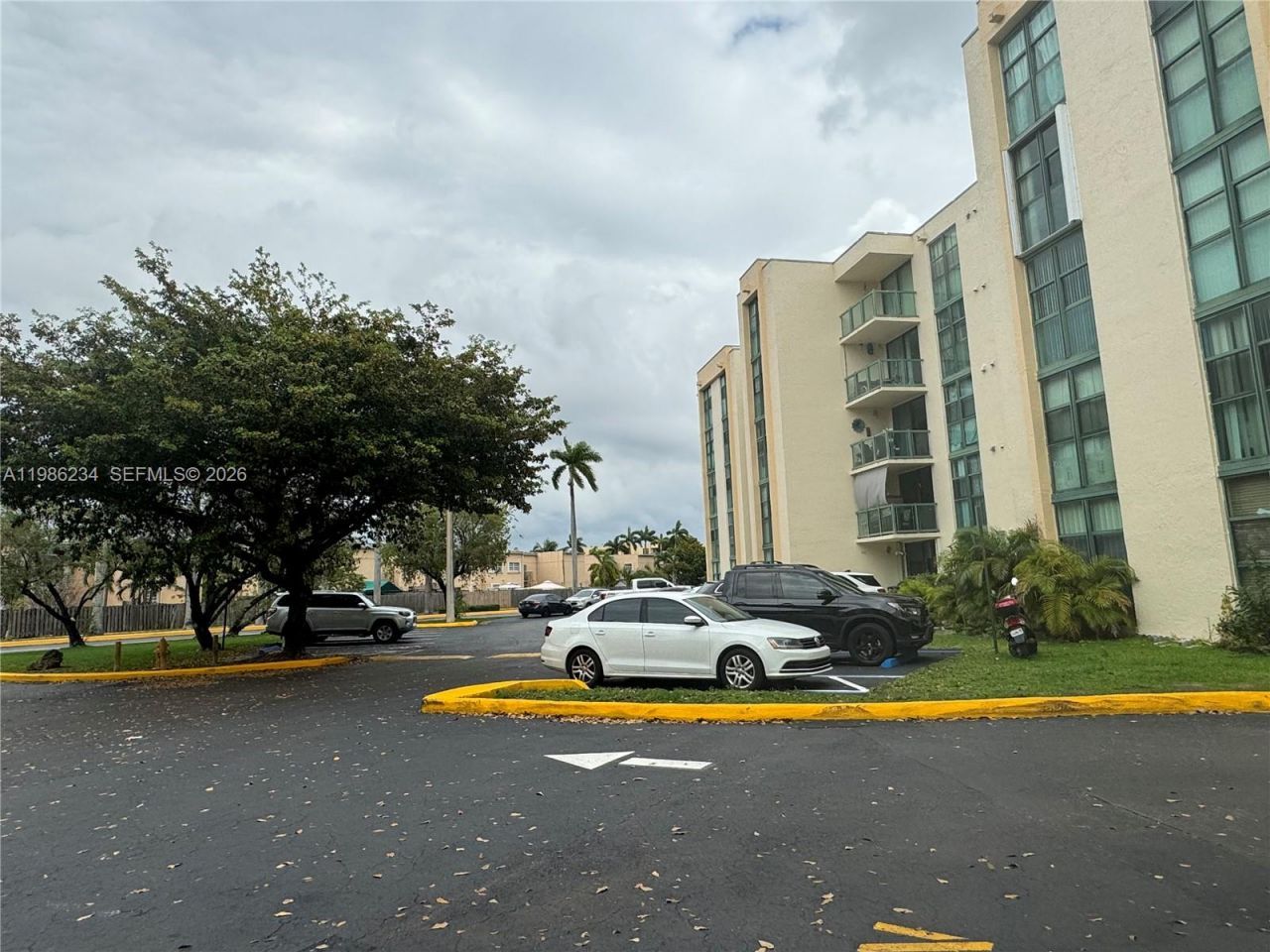 2075 SW 122nd Ave, Unit 417, Miami, FL 33175 Photo