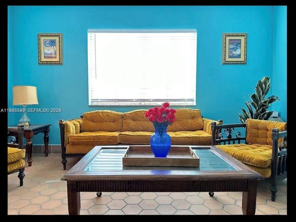 843 NW 3rd St , Unit 1, Miami, FL 33128