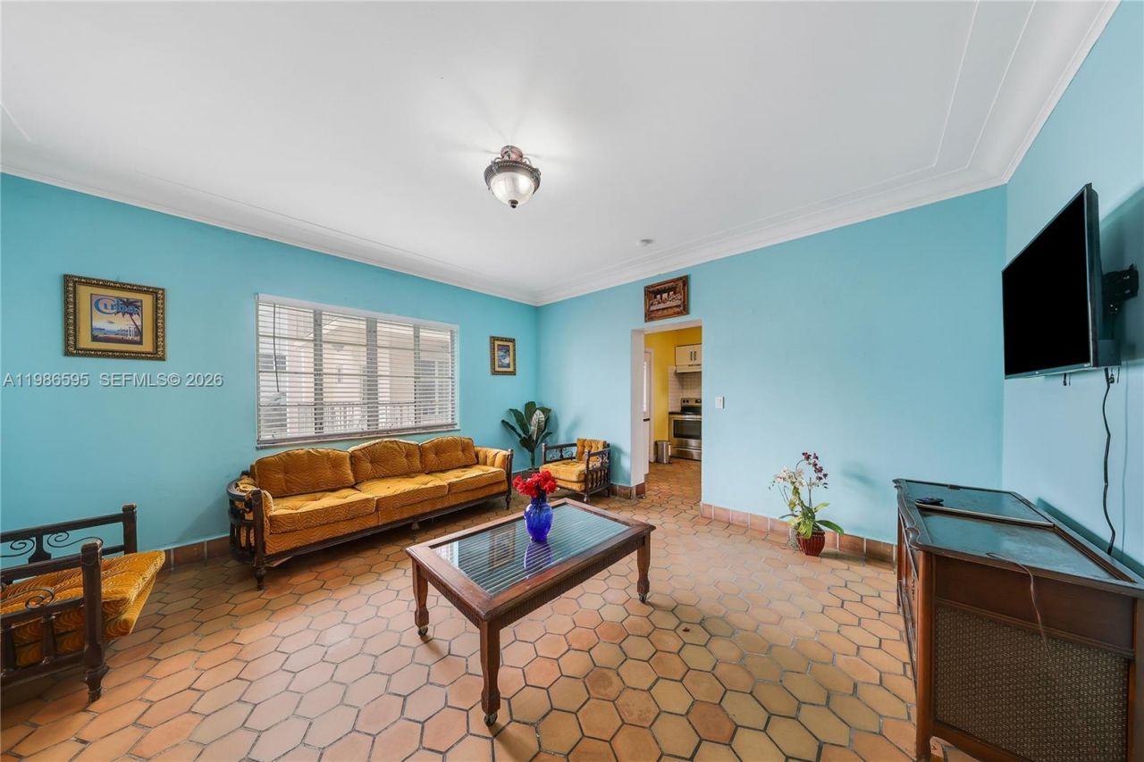 843 NW 3rd St, Unit 1, Miami, FL 33128 Photo