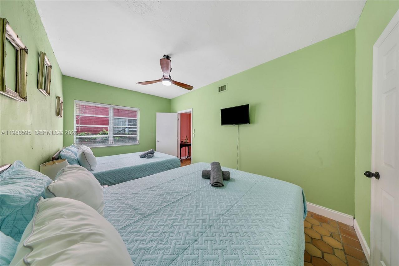 843 NW 3rd St, Unit 1, Miami, FL 33128 Photo