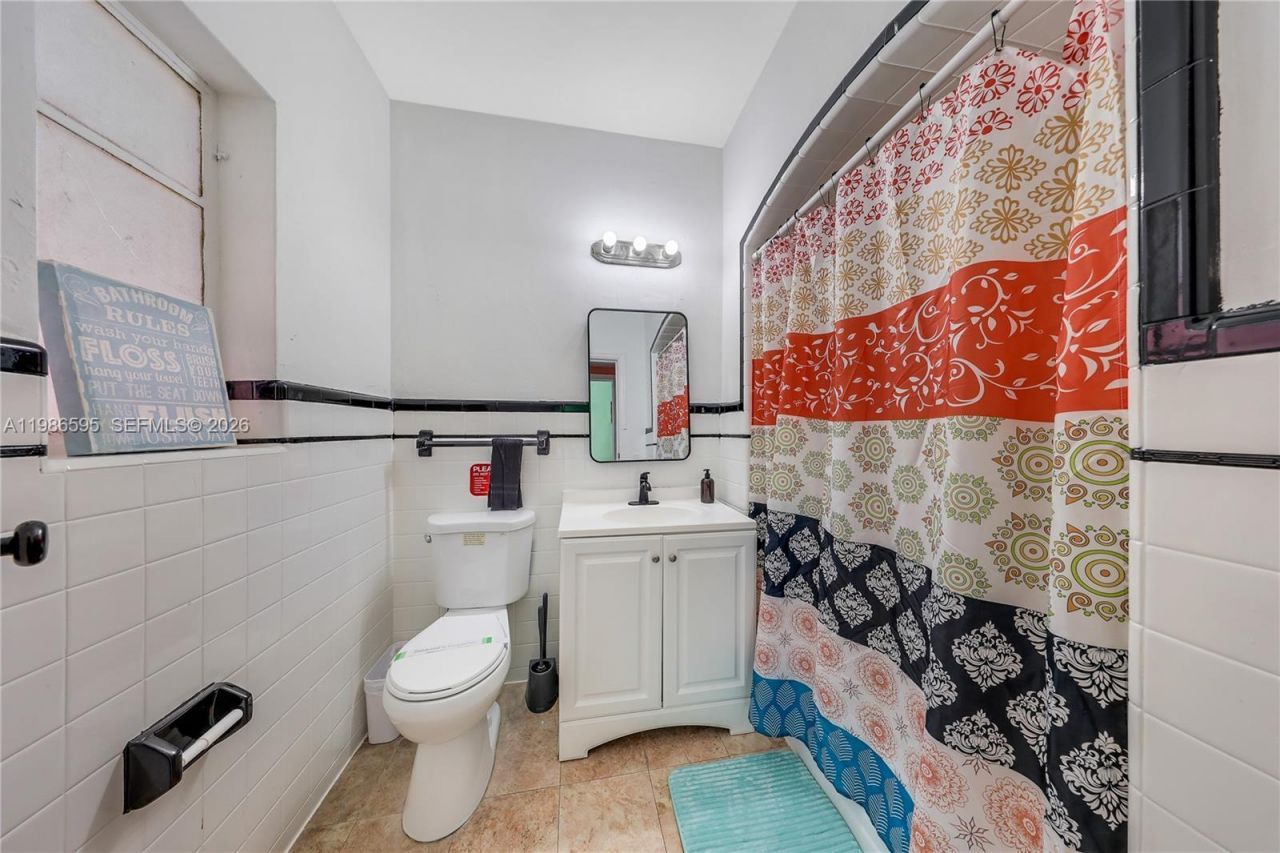 843 NW 3rd St, Unit 1, Miami, FL 33128 Photo