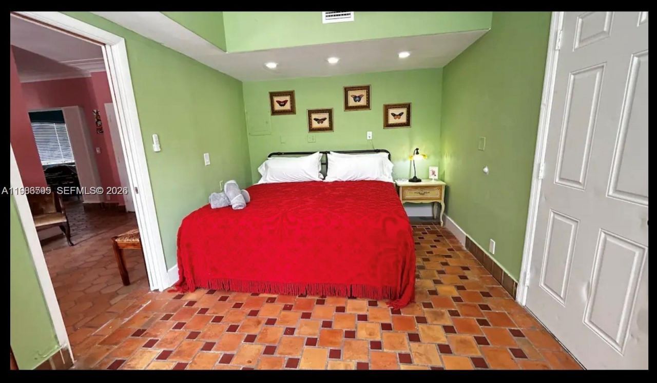 843 NW 3rd St, Unit 1, Miami, FL 33128 Photo