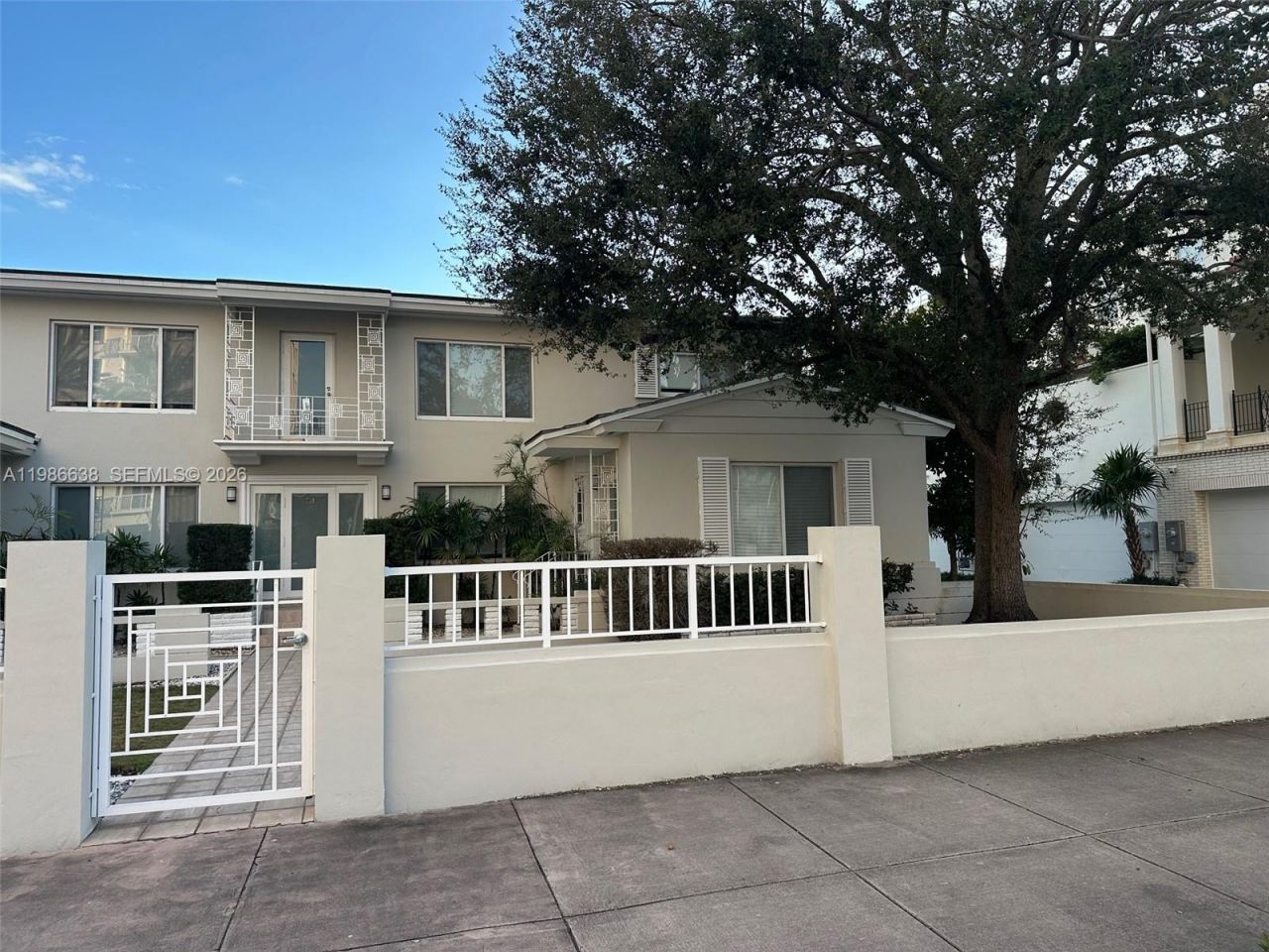 738 Biltmore Way, Unit 4, Coral Gables, FL 33134 Photo