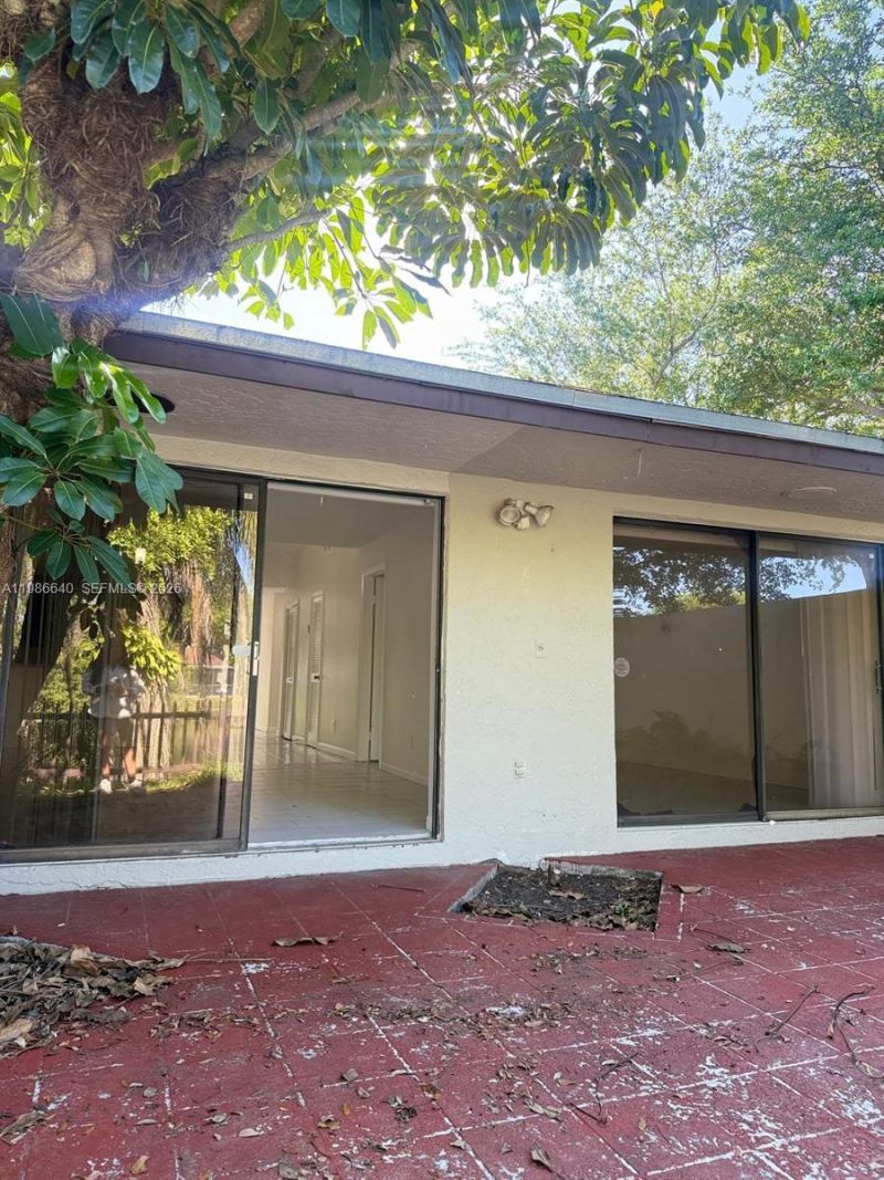 3816 SW 68th Way, Unit 14-F, Miramar, FL 33023 Photo