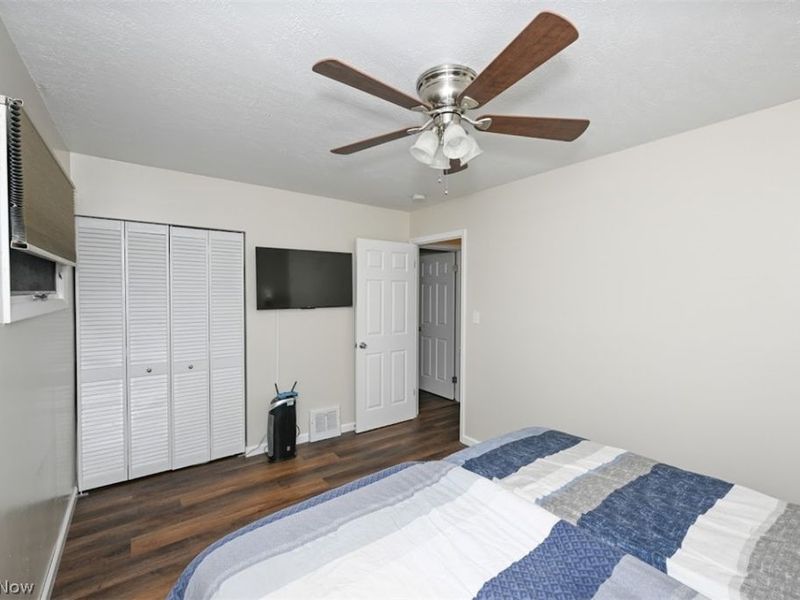 6065 Mercer Drive, Brook Park, OH 44142 Photo 10