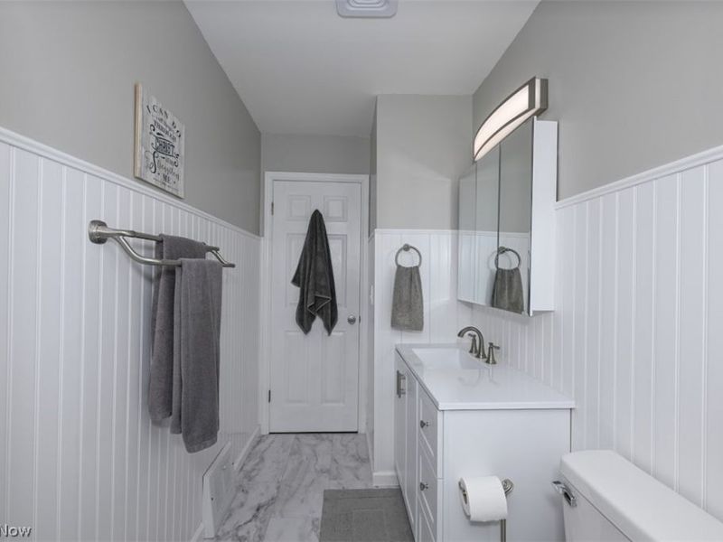 6065 Mercer Drive, Brook Park, OH 44142 Photo 12