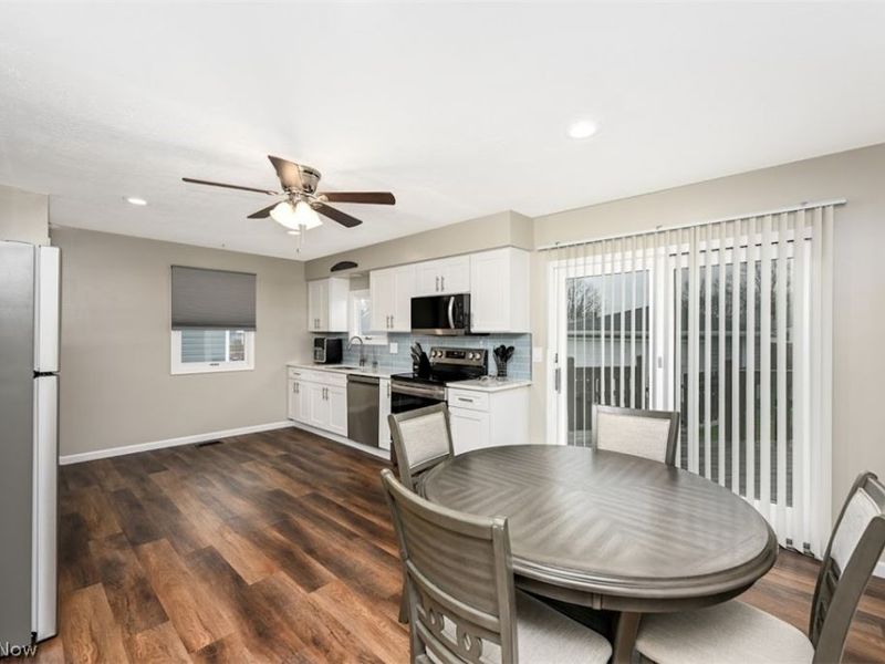 6065 Mercer Drive, Brook Park, OH 44142 Photo 8