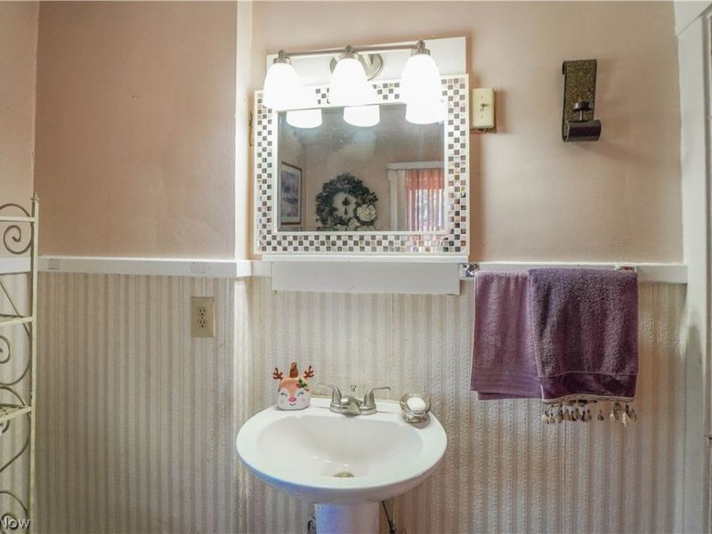 1521 Gibbs Avenue NE, Canton, OH 44705 Photo 17