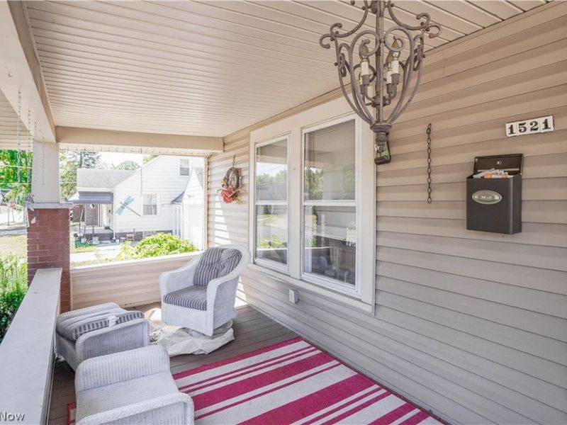 1521 Gibbs Avenue NE, Canton, OH 44705 Photo 2