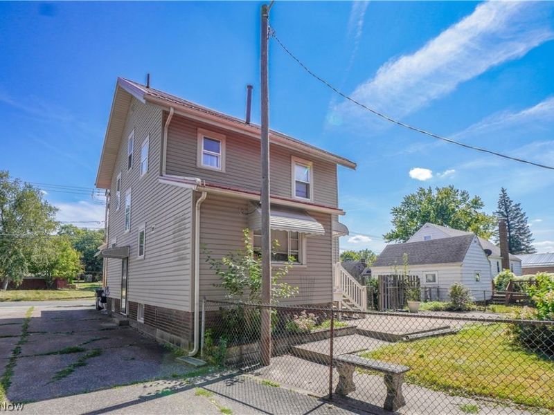 1521 Gibbs Avenue NE, Canton, OH 44705 Photo 24