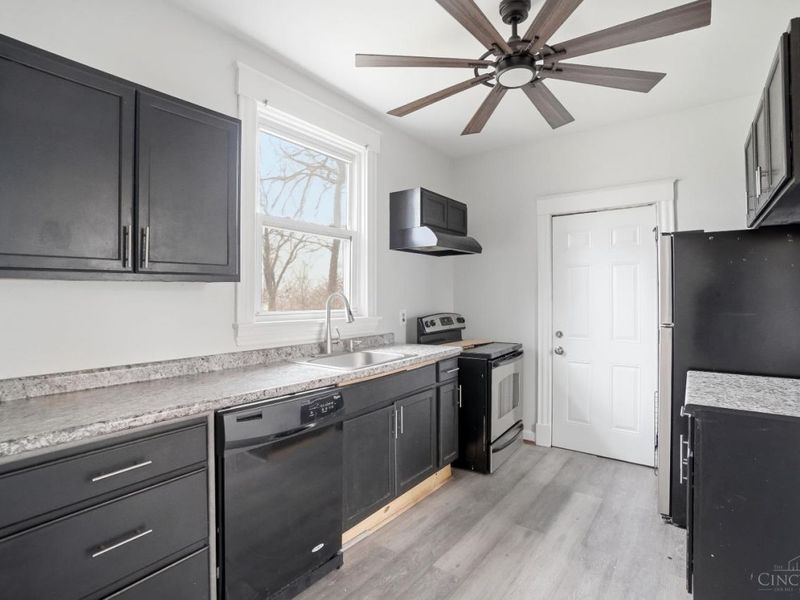 2465 Saturn Street, Cincinnati, OH 45214 Photo 16