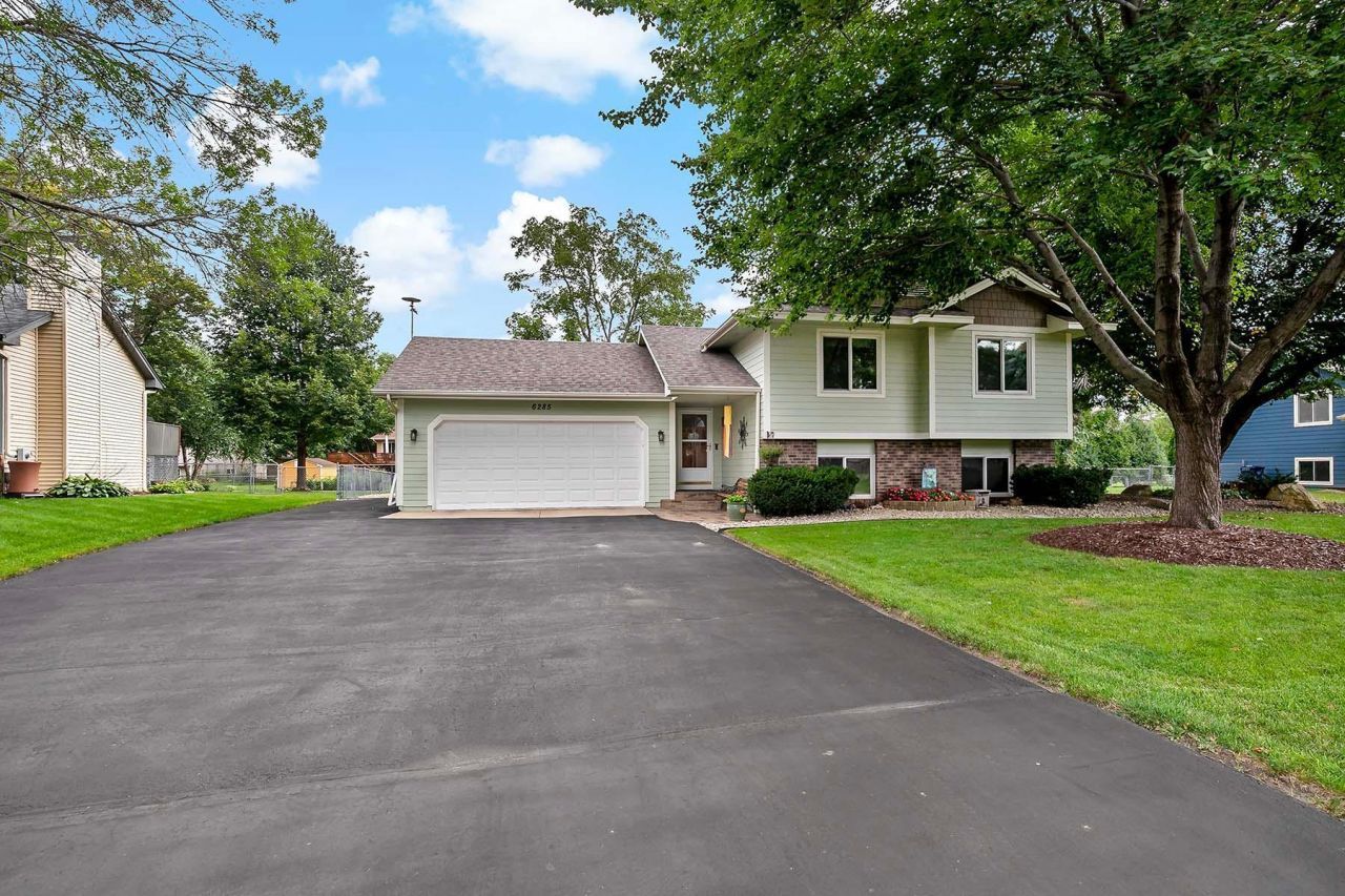 6285 161st Street W, Rosemount, MN 55068 Main Photo