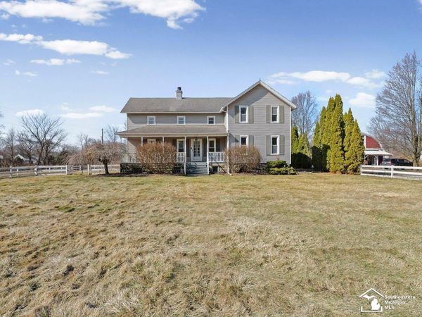 8115 Douglas Road, Lambertville, MI 48144