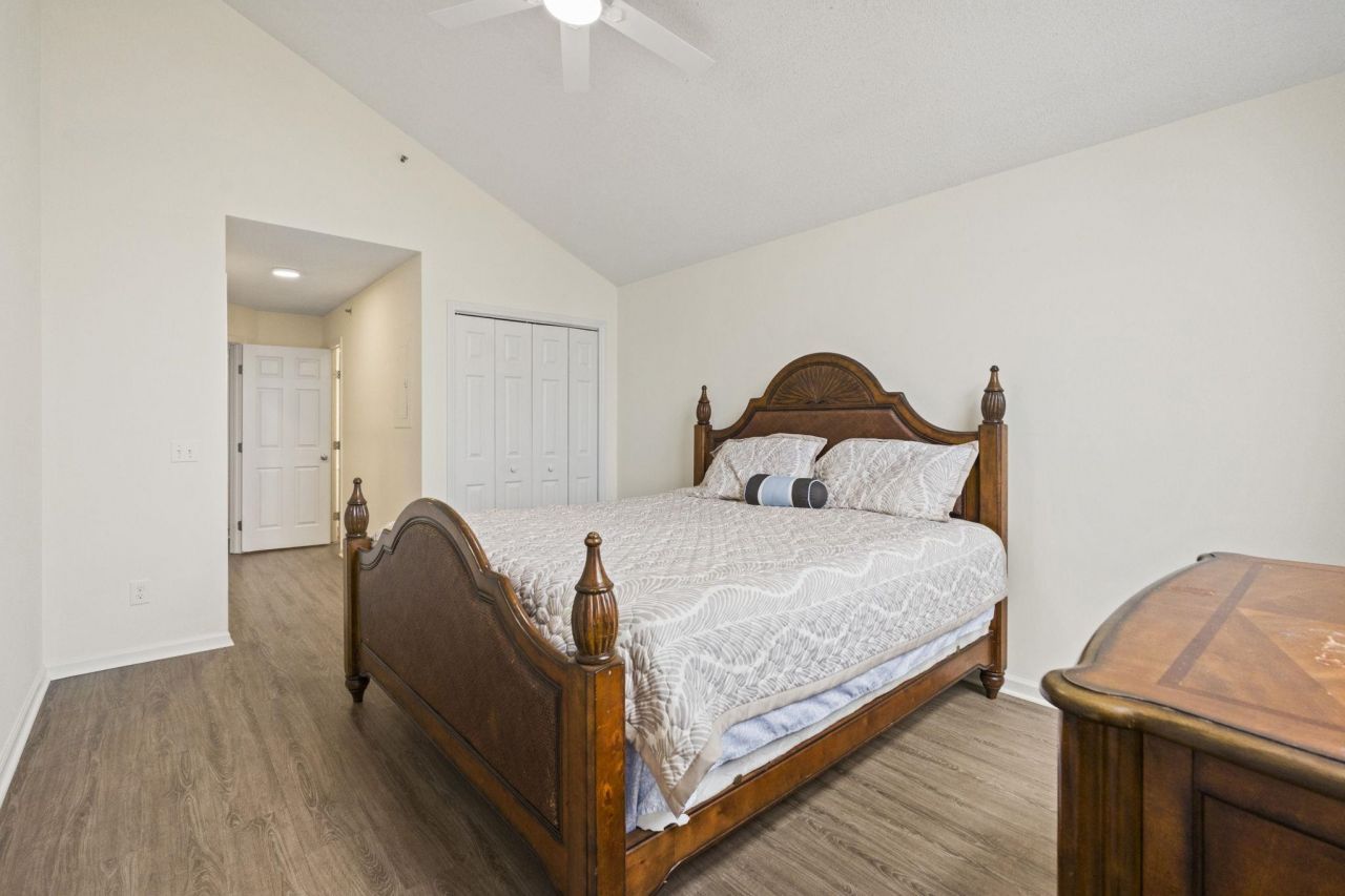 200 Landing Rd. Photo 12