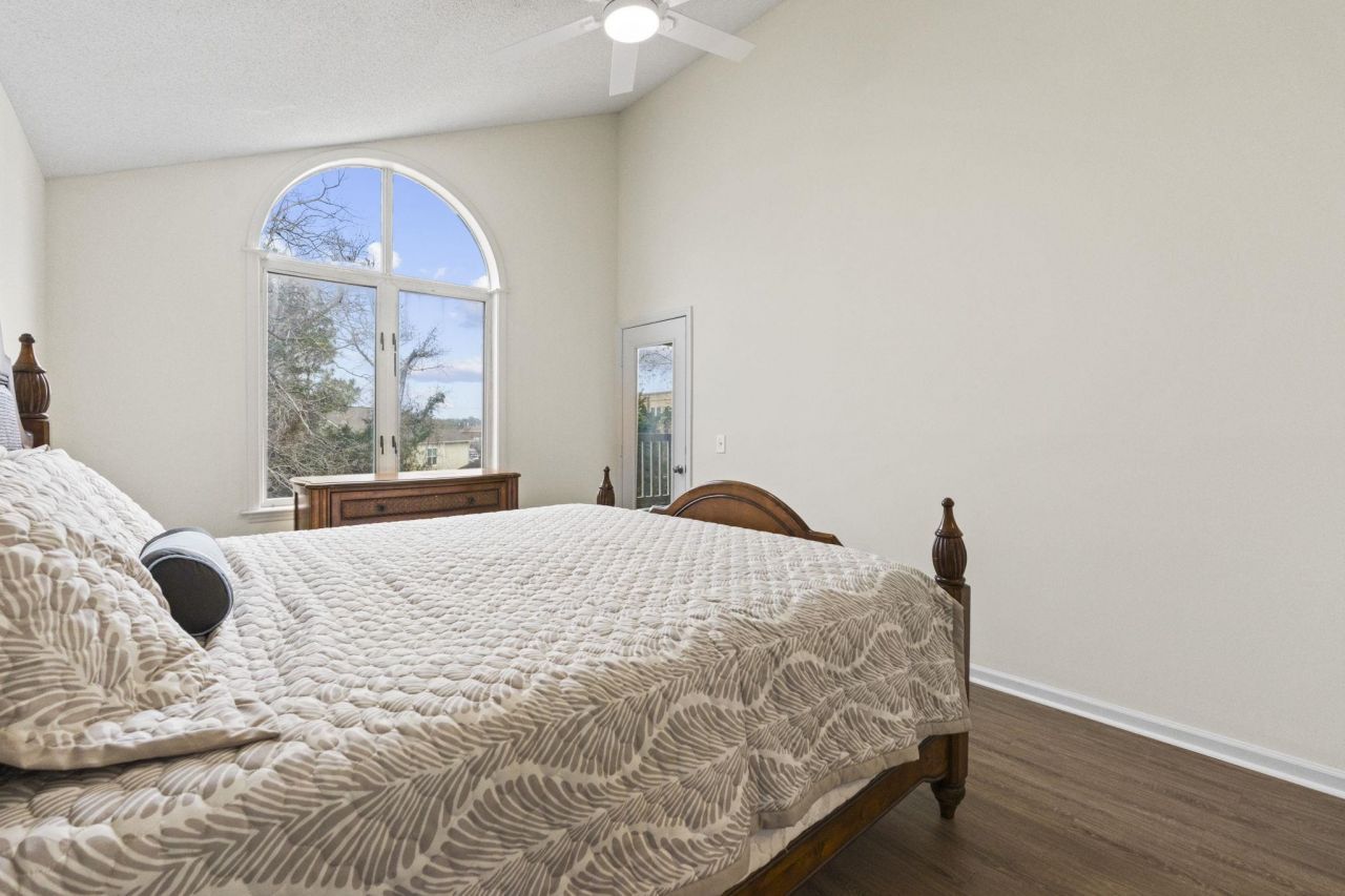 200 Landing Rd. Photo 13