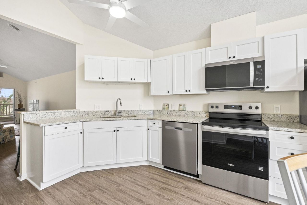 200 Landing Rd. Photo 9