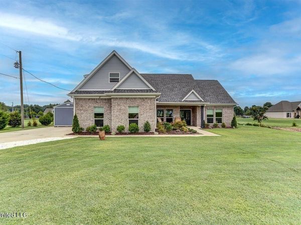 179 Palomino , Holly Springs, MS 38635