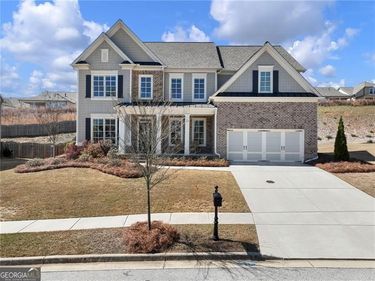 7408 Whistling Duck Way, Flowery Branch, GA 30542