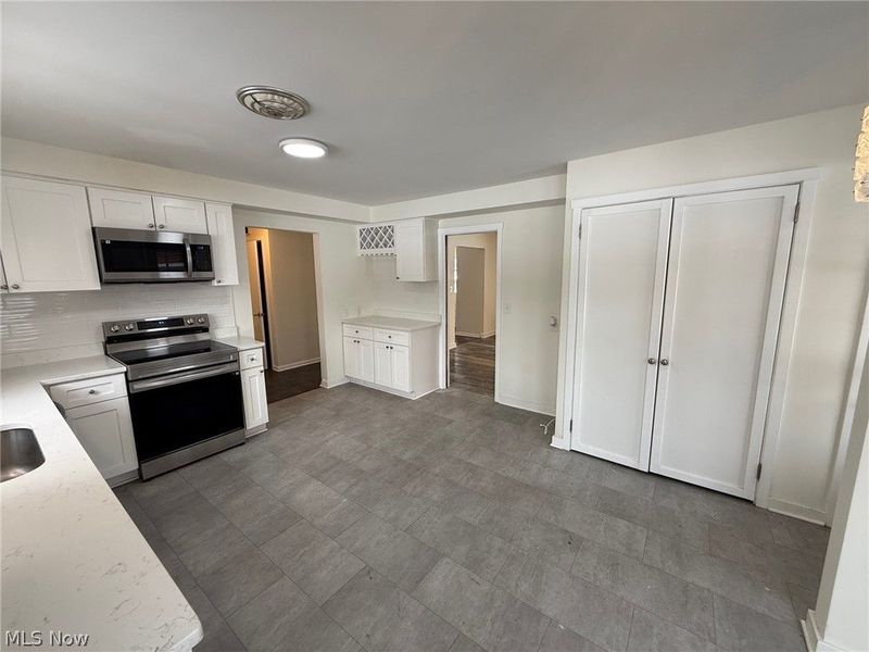 22350 S Woodland Road , Shaker Heights, OH 44122 Photo 10