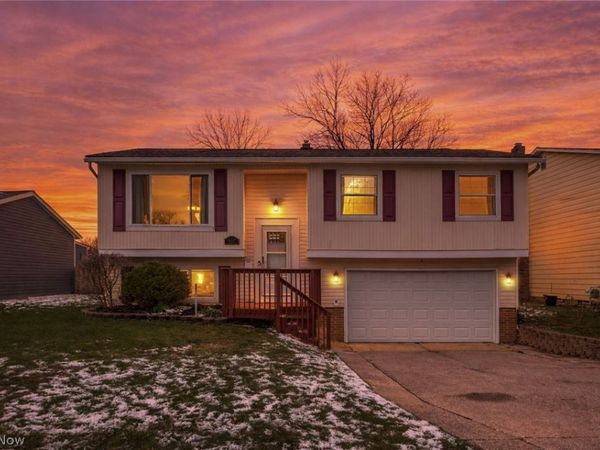 407 Ridgewood Drive , Eastlake, OH 44095