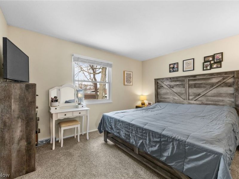 407 Ridgewood Drive, Eastlake, OH 44095 Photo 11