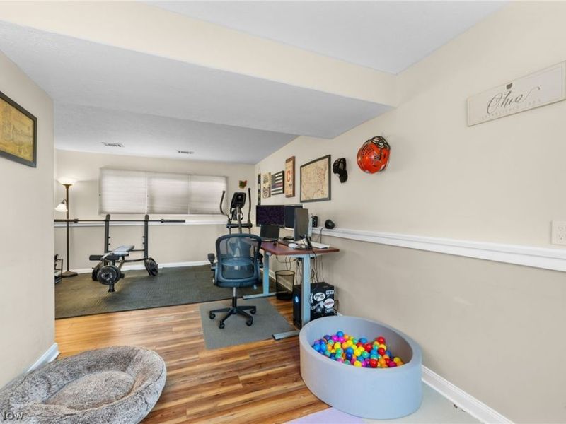 407 Ridgewood Drive, Eastlake, OH 44095 Photo 19