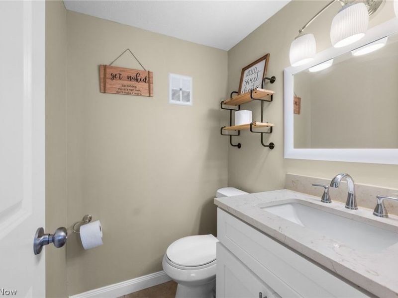 407 Ridgewood Drive, Eastlake, OH 44095 Photo 20