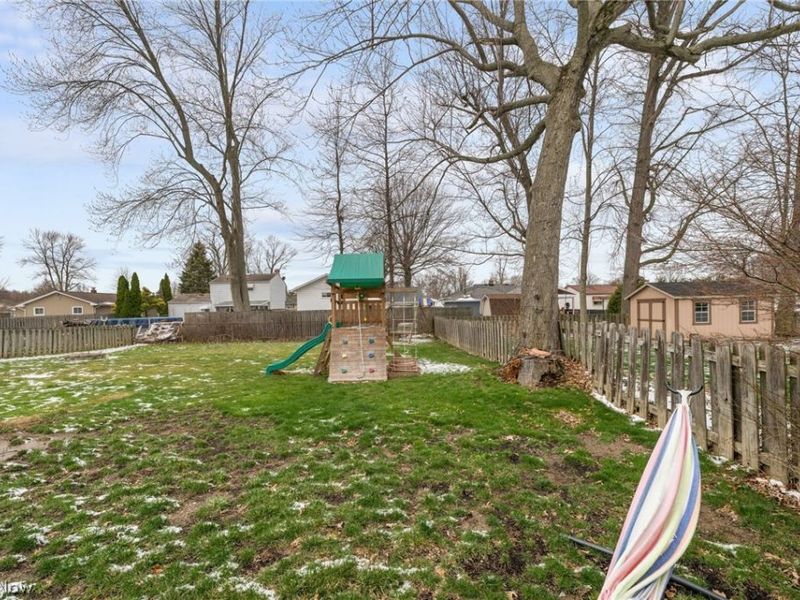 407 Ridgewood Drive, Eastlake, OH 44095 Photo 26